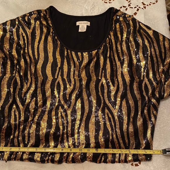 Top - Picture 6 of 6